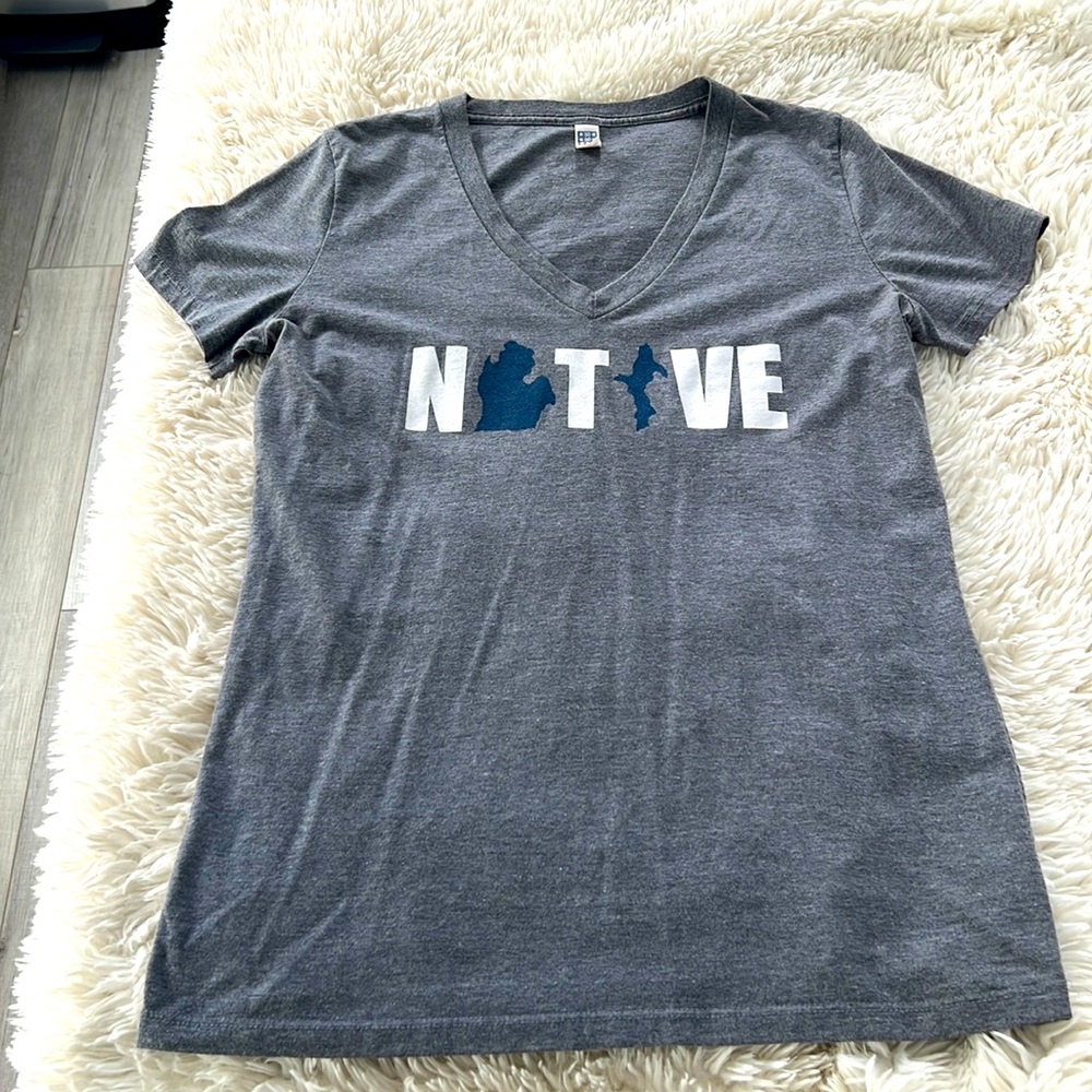 Michigan native shirt size extra large